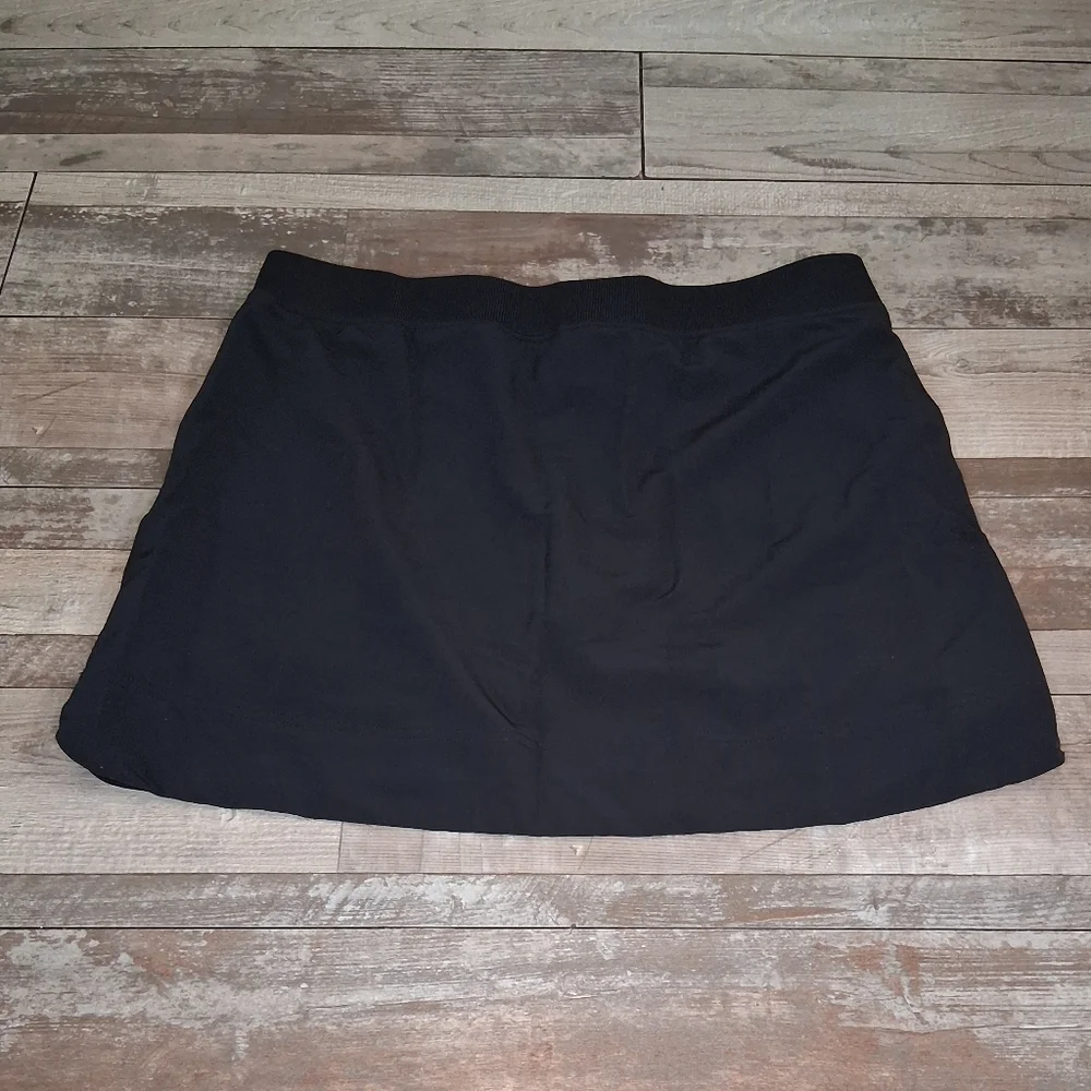 32 Degrees Women's Black Dark Academia Skort Size L